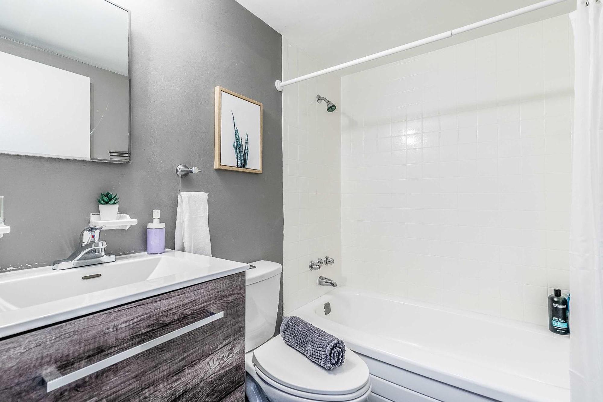 Glenview West Apartment W Patio - Near Downtown ハミルトン エクステリア 写真